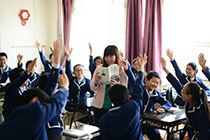 美女肏小逼玩逼逼君谊中学“新初中”